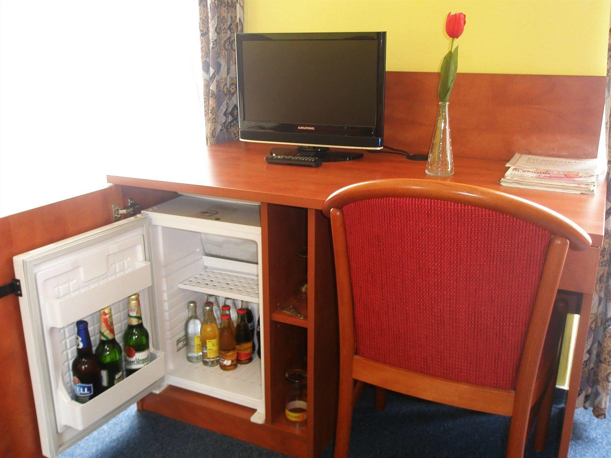 זנוימו Hotel Morava מראה חיצוני תמונה