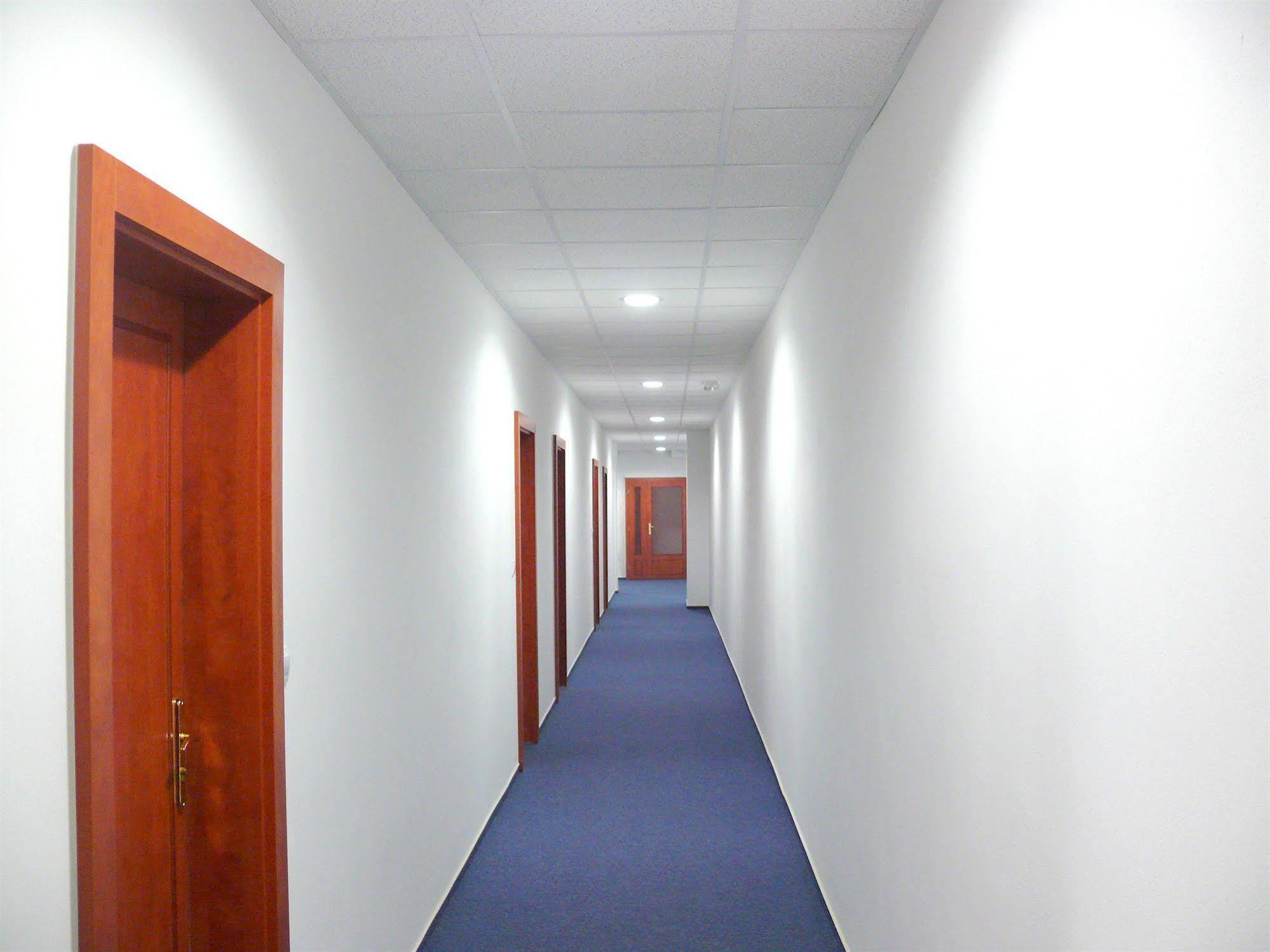 זנוימו Hotel Morava מראה חיצוני תמונה